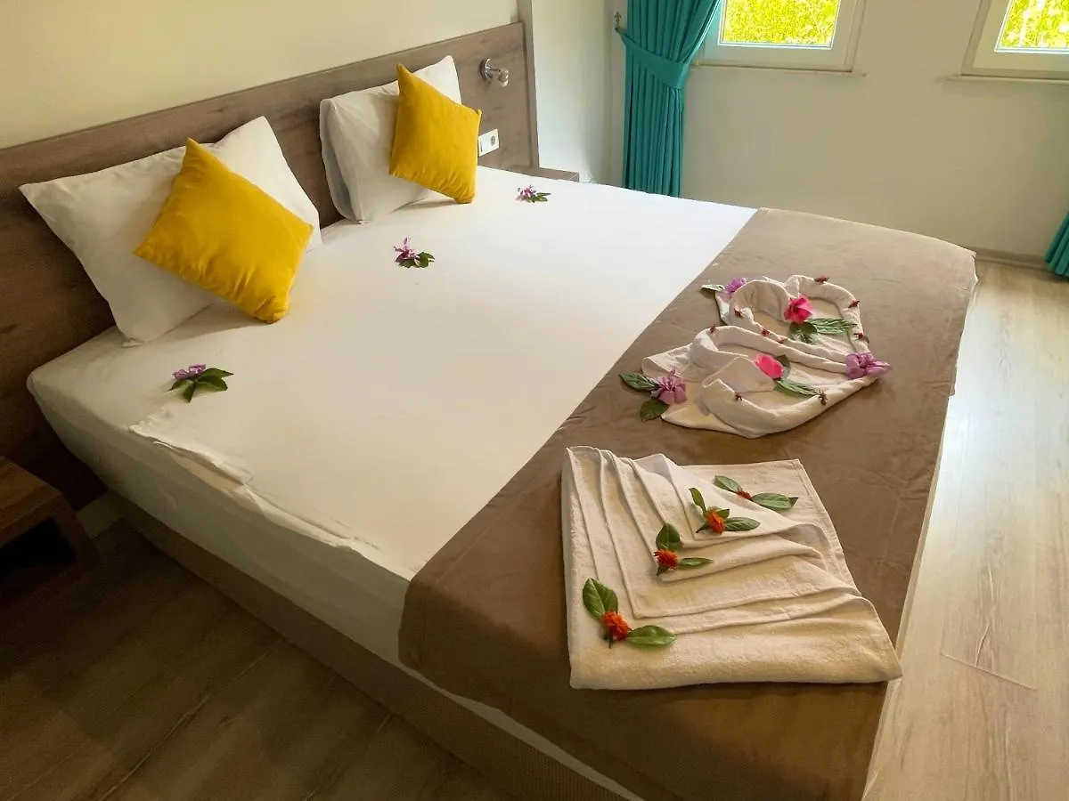 Guenes Boutique Hotel - Oludeniz Fethiye