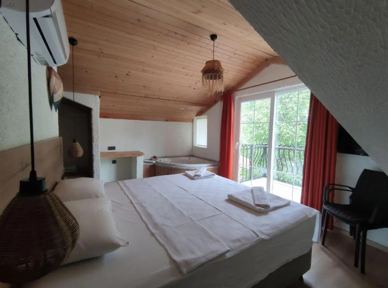 Guenes Boutique Hotel - Oludeniz Fethiye